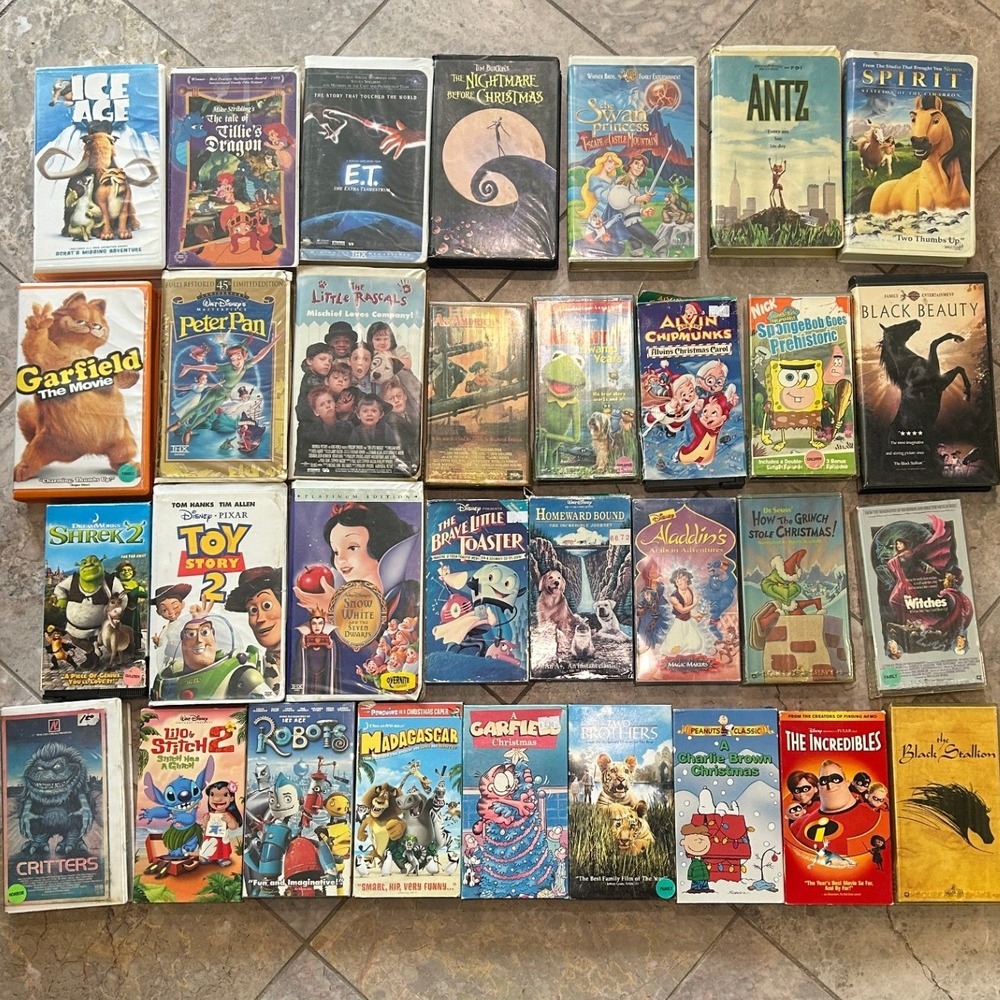 Vintage VHS Movie Lot 32 Kids Family Disney Pixar DreamWorks Nickelodeon Retro